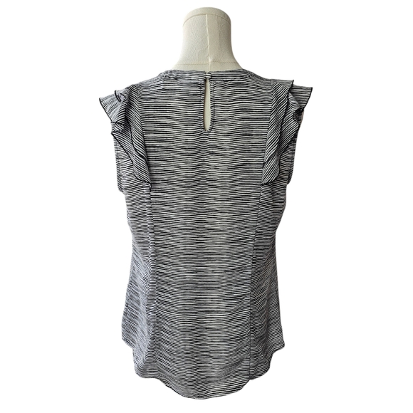 Elle- Black/White Print Ruffle Sleeves Front Pleat Sleeveless Top - Picture 3 of 8